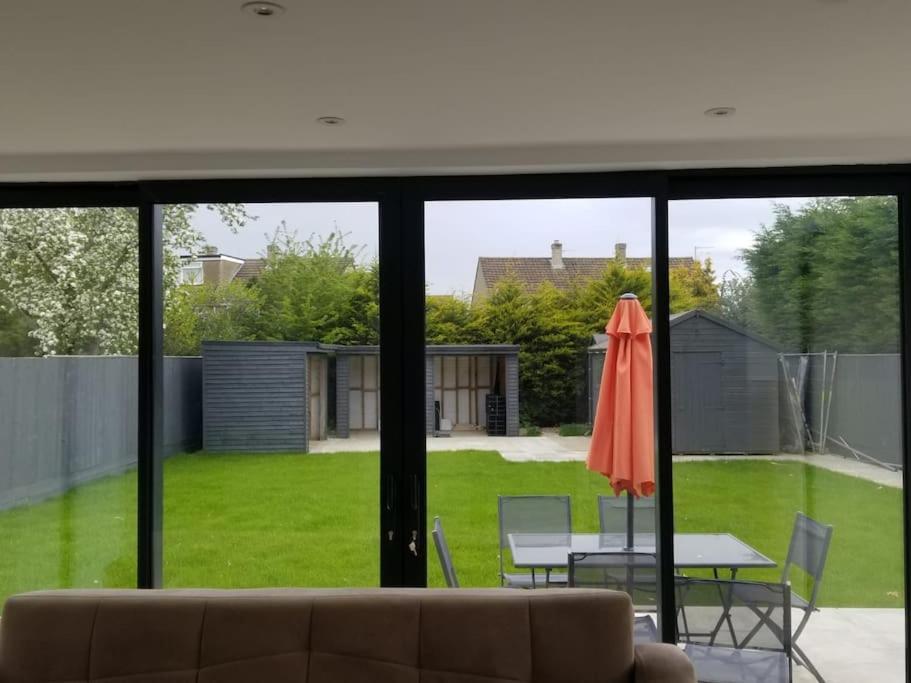 Evergreen Lodge - Two Bed Lux Flat - Parking, Garden, Patio, Wifi, Netflix - Close To Blenheim Palace & Oxford - F3 Kidlington Buitenkant foto